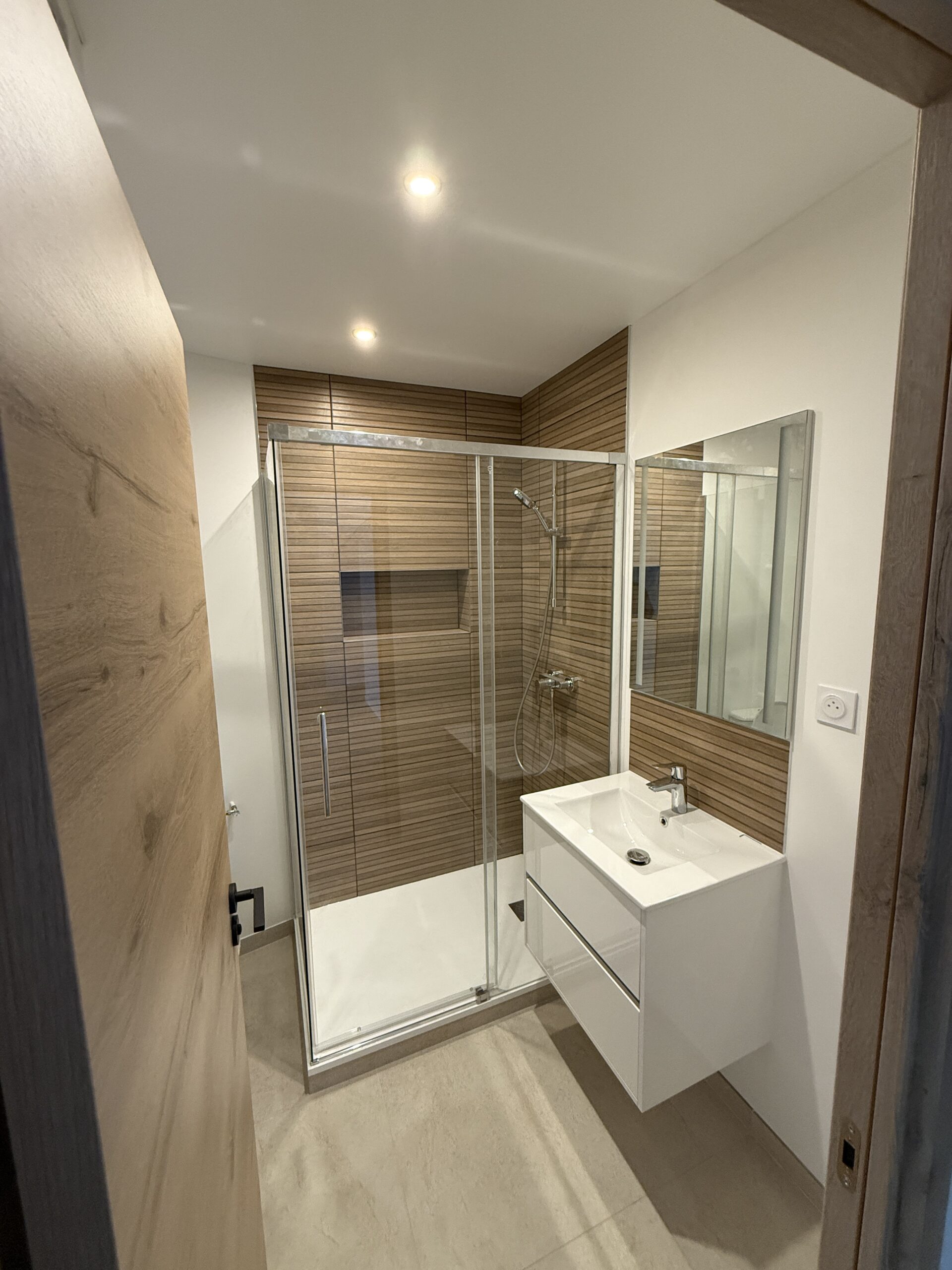 Projet d'aménagement intérieur réalisé par 3S RENOV'